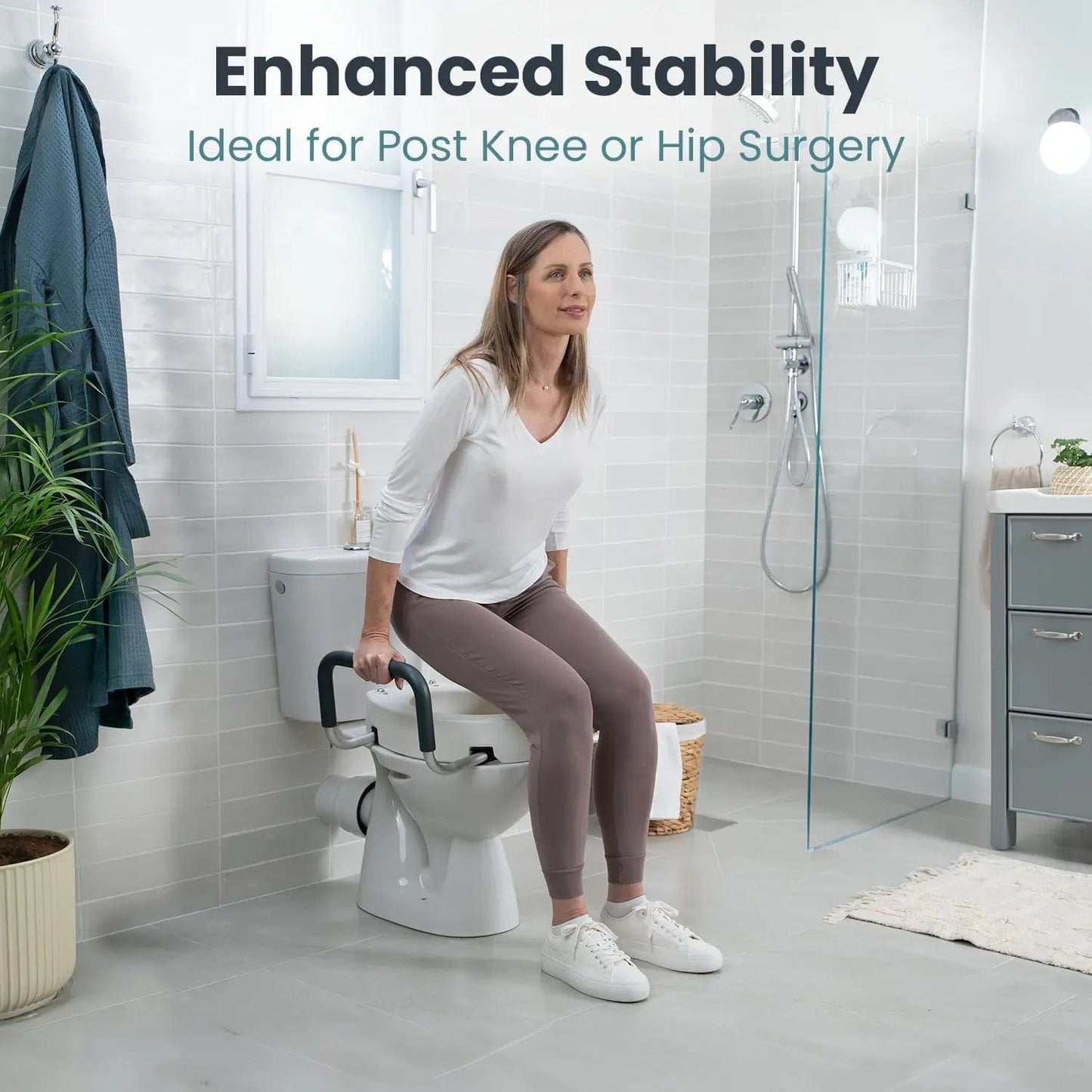 Raised Toilet Seat With Handles (300lb)